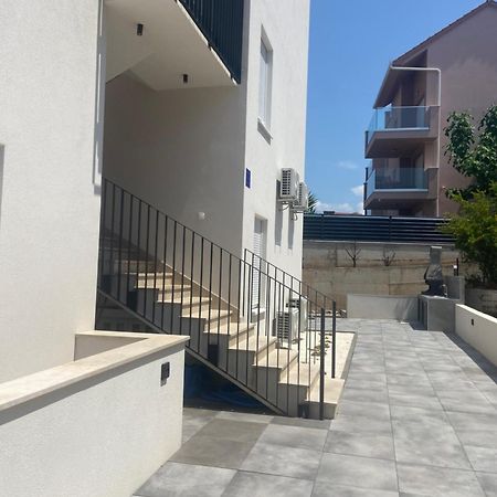 Villa Apartment Joel Trogir Exterior photo