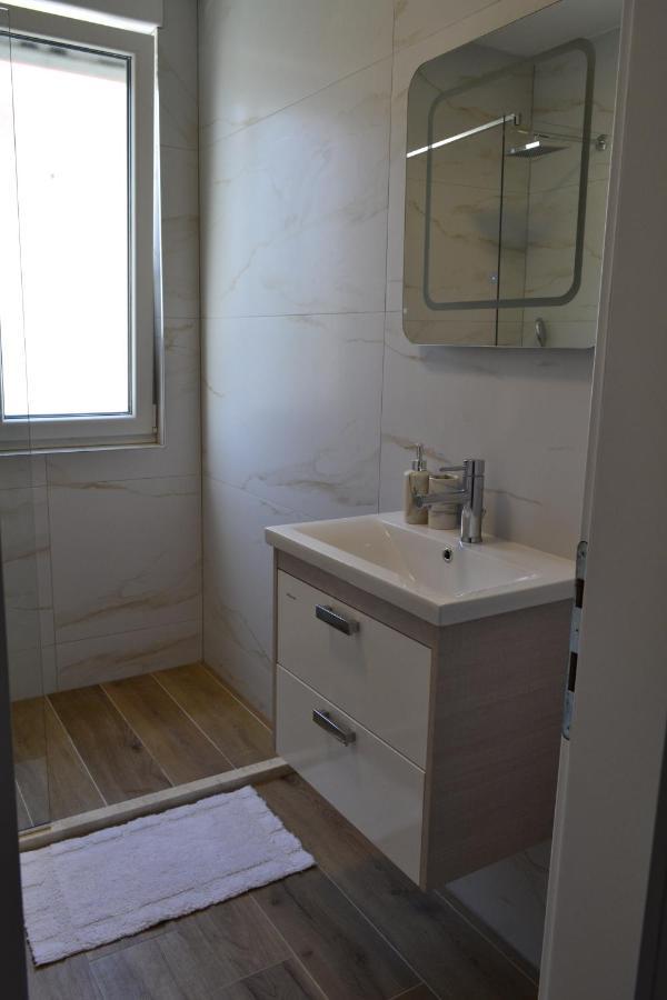 Villa Apartment Joel Trogir Exterior photo